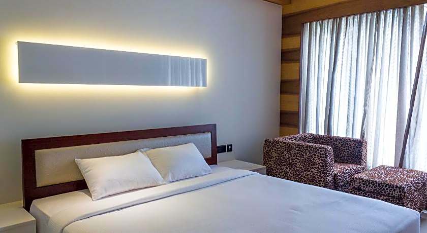 Diana Heights Luxury Hotel