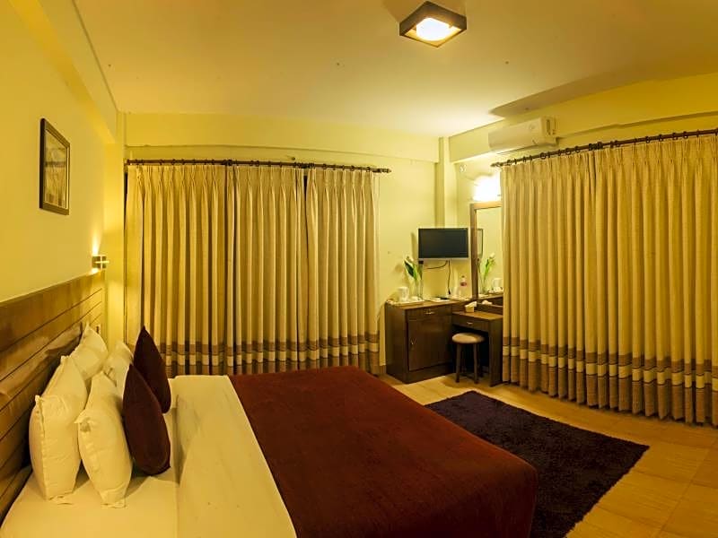 Photo 1 of 50 of Hotel Tara