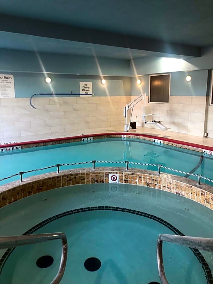 Holiday Inn Express Hotel & Suites Woodward Hwy 270 By IHG