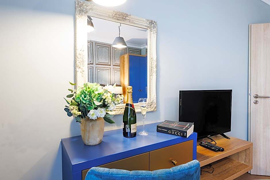 Avenue Hotel - Free Parking