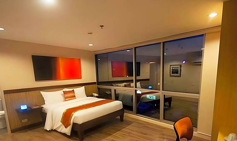 NS Royal Hotel