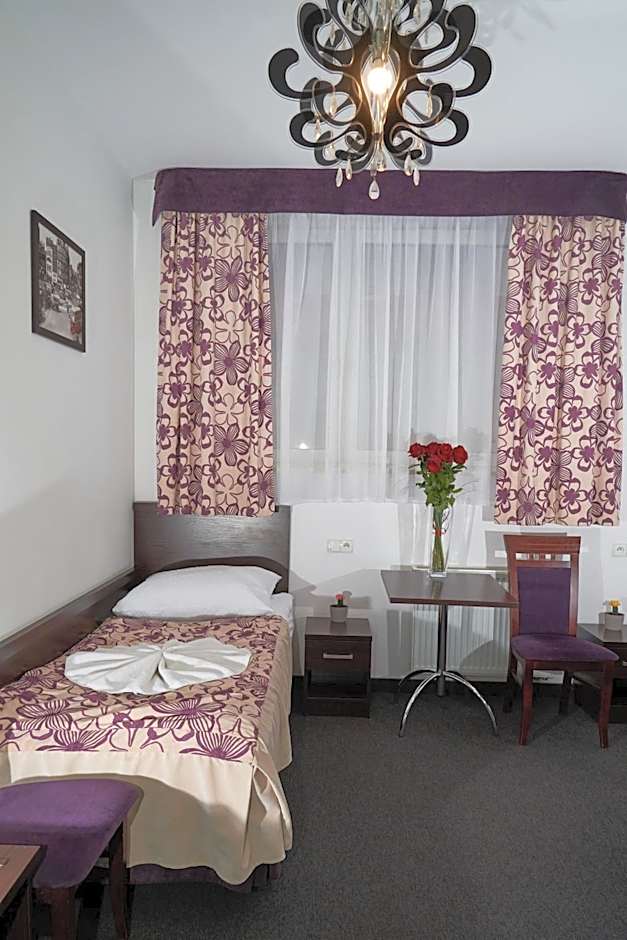 Hostel Evotel