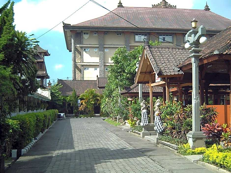 Hotel O Ratu