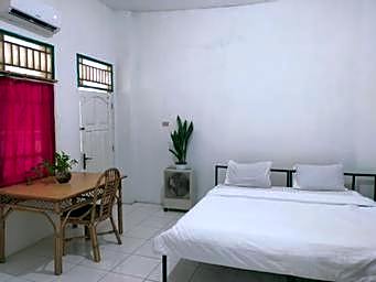 Ombai Guest House 27 Syariah Mitra RedDoorz