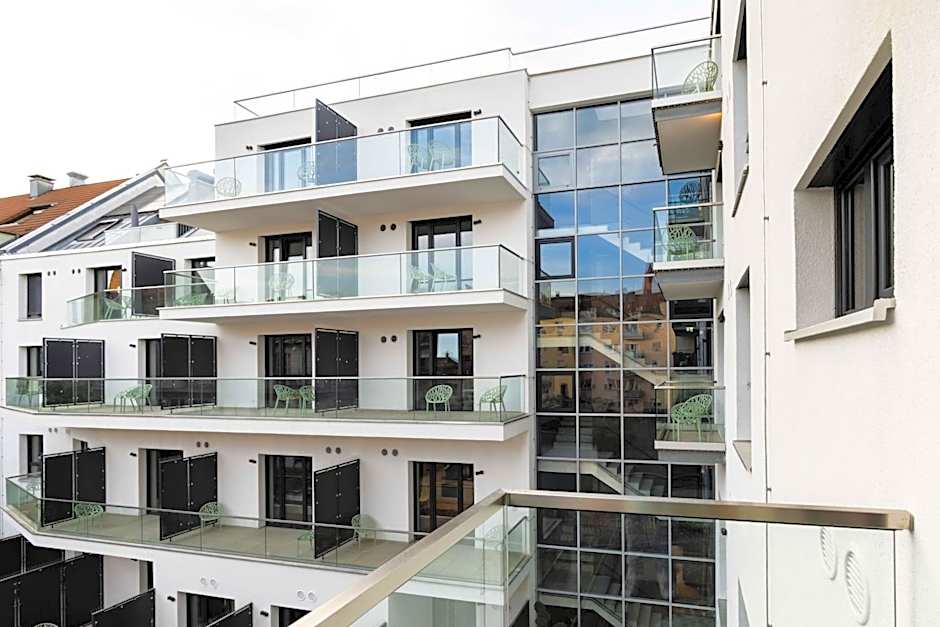 Eco Smart Apartments Premium City