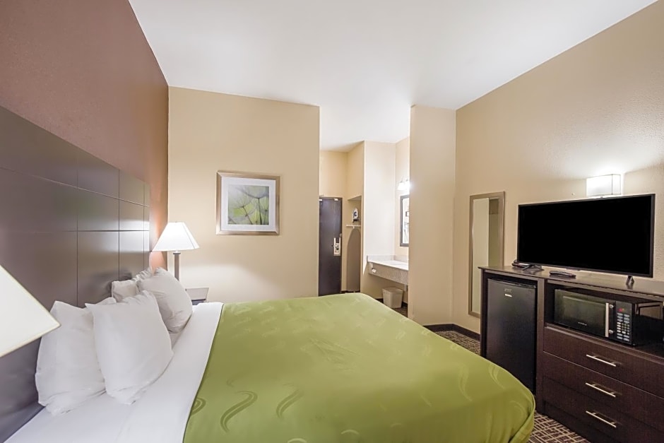 Quality Inn & Suites Caseyville - St. Louis