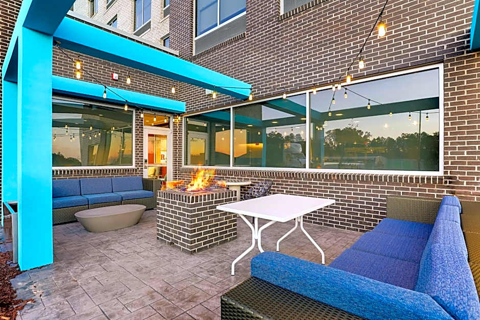 Tru by Hilton Raleigh Garner