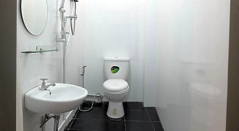 Sailomyen Cafe & Hostel