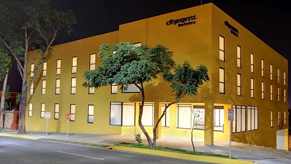 City Express by Marriott Oaxaca