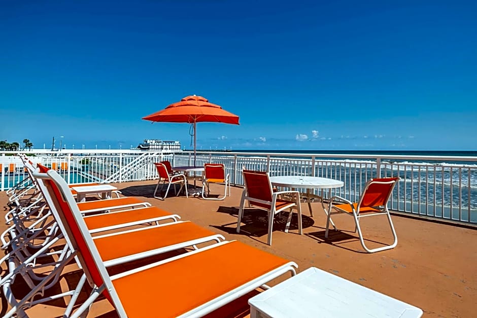 Comfort Inn & Suites Daytona Beach Oceanfront