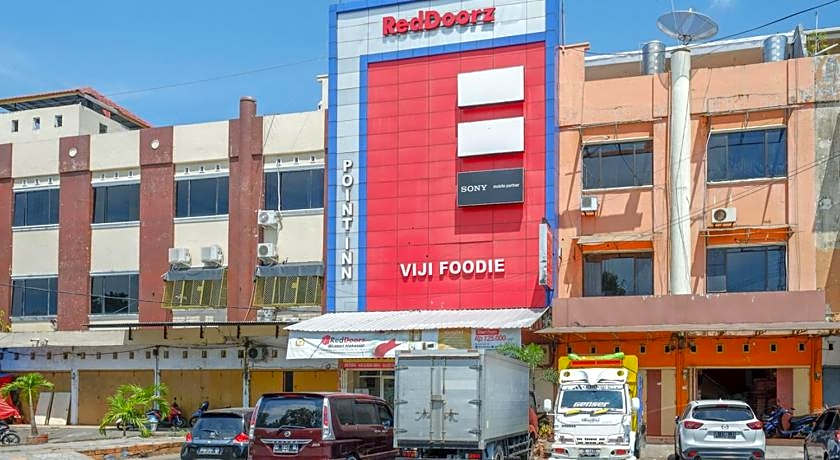 RedDoorz Plus @ Losari Makassar