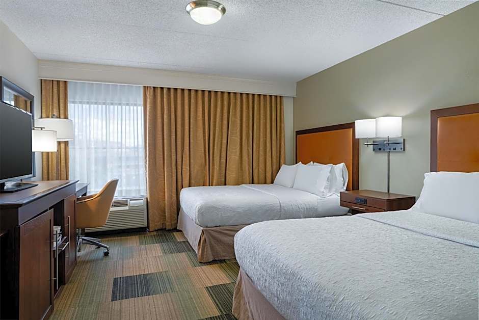 Hampton Inn & Suites Albany-Downtown