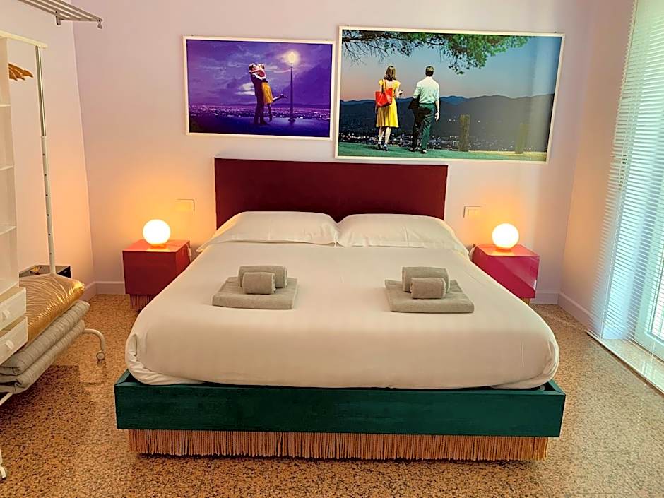 Red Carpet rooms