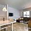 Elvira Suites