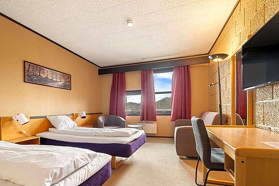 Ørnes Hotell