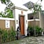 Ayu Love and Harmony Guest House