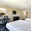 Eisenhower Hotel and Conference Center
