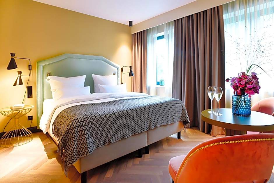 Zdjęcie 1 z 5 — Junior Suite