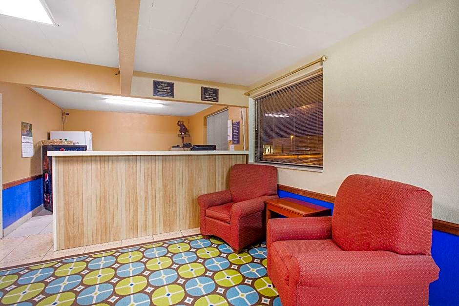 Travelodge by Wyndham Great Bend