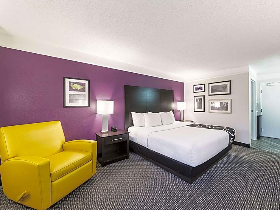 La Quinta Inn & Suites by Wyndham Austin Round Rock