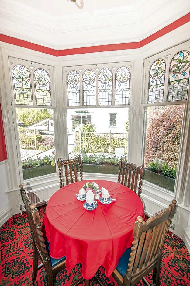 Elim Bank Guest House