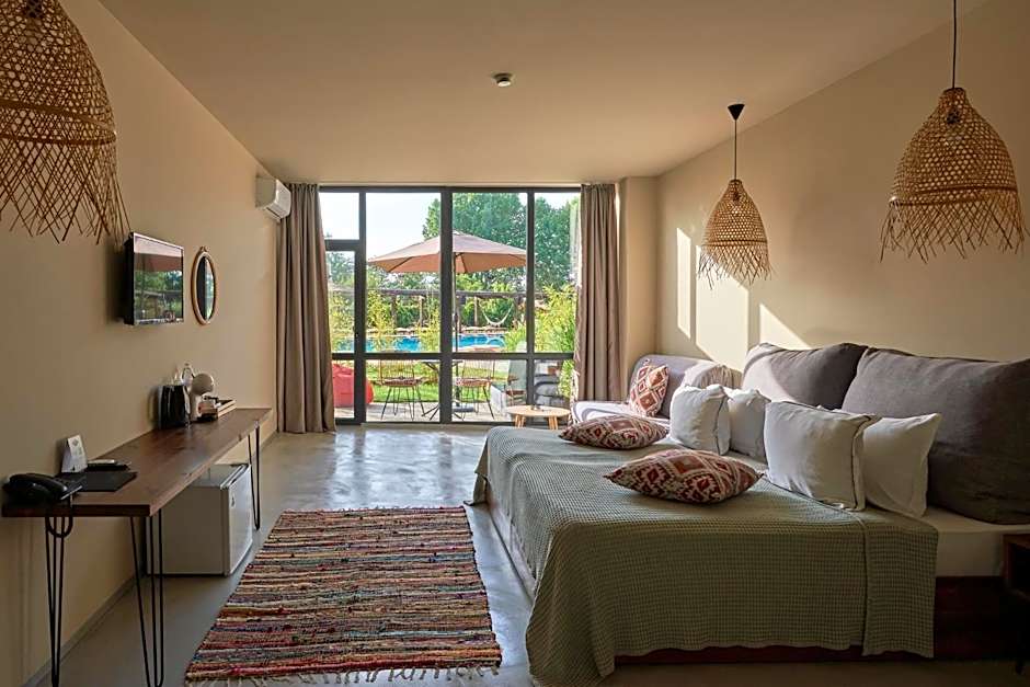 Sunny Beach Club - Adults Only #YouthfulVibes