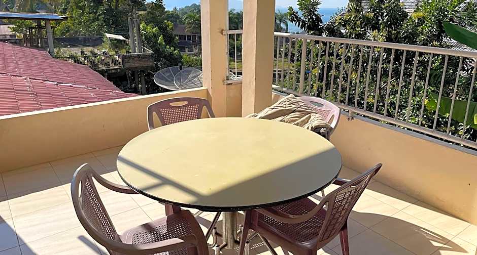 Valencia Homestay Redpartner