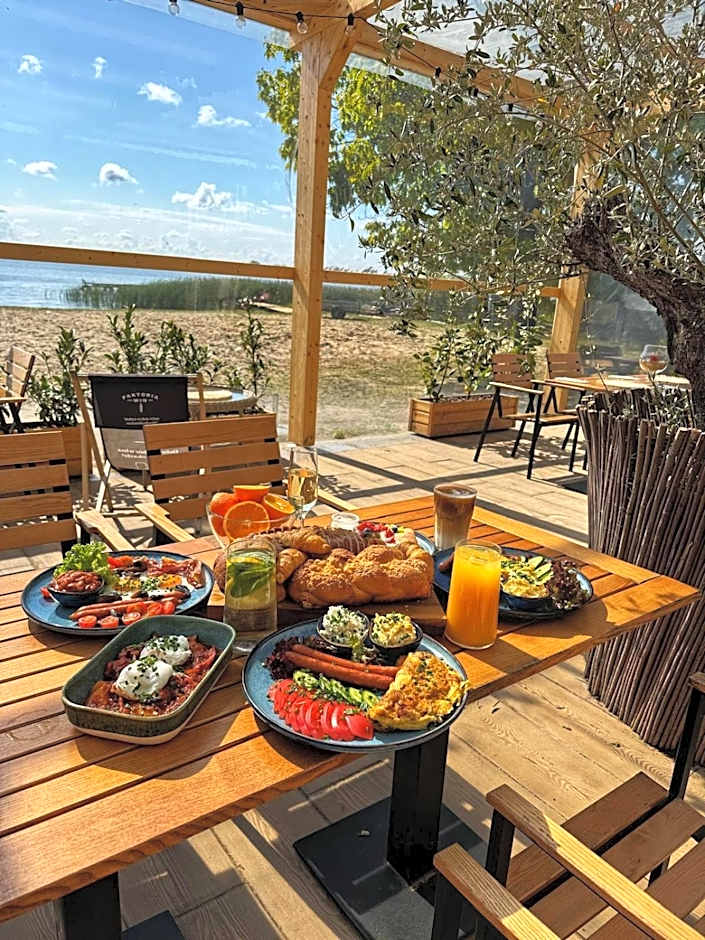 Relax place & restaurant