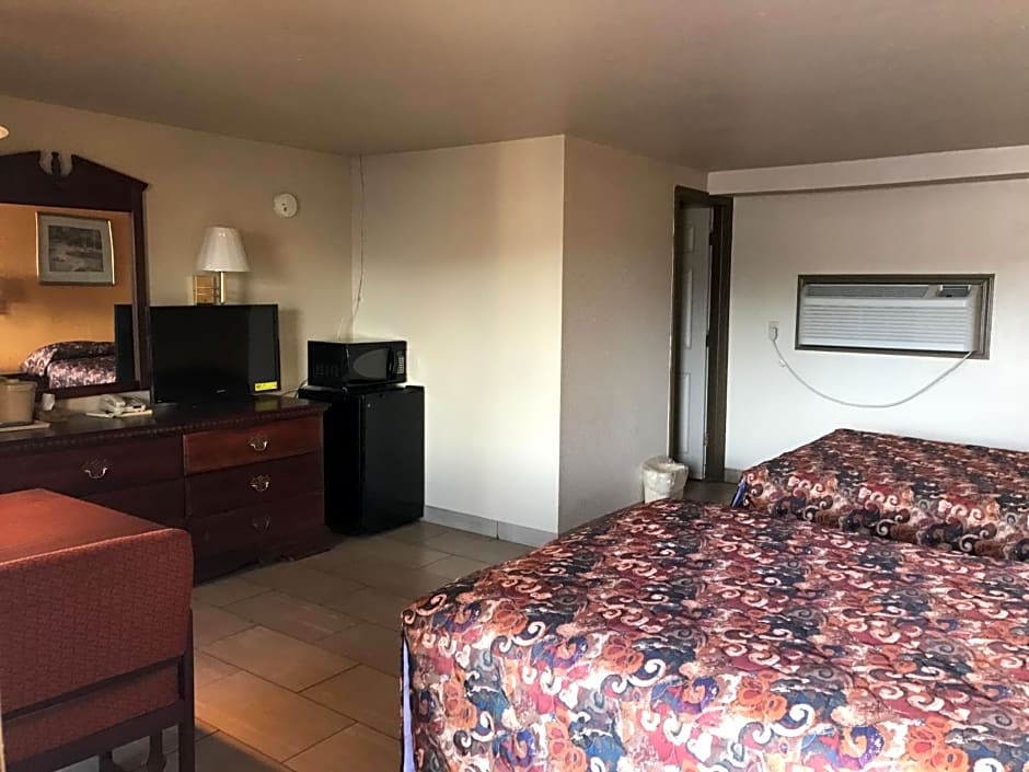HWY Express Inn & Suites