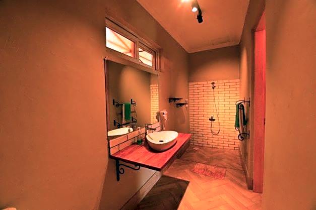 Boulevard Inn Mt Meru