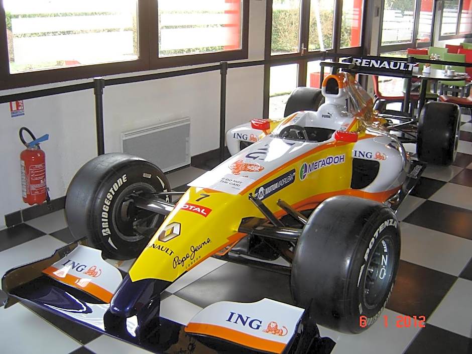 Enzo Hotels Pont-a-Mousson by Kyriad Direct