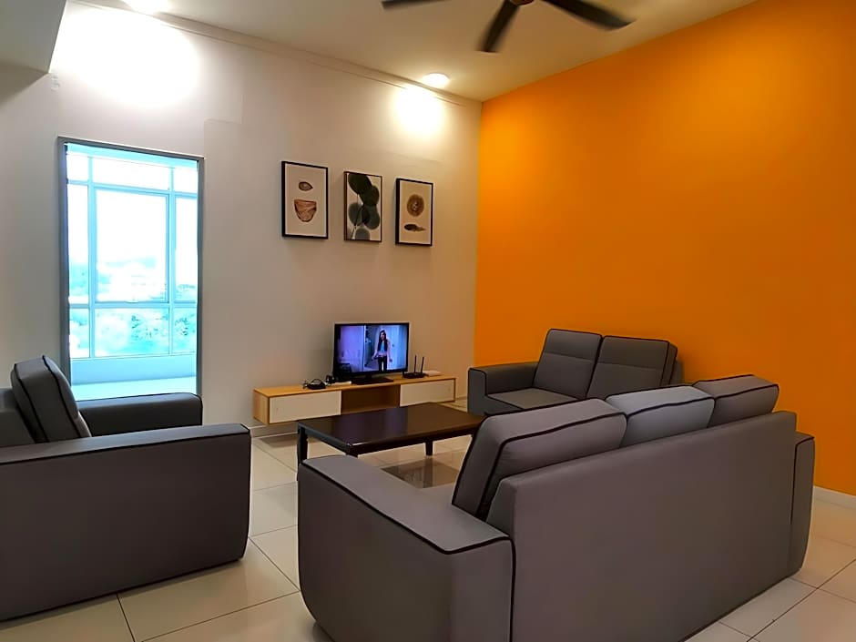 Sunset Seaview Vacation Condos @ Infinity Avenue