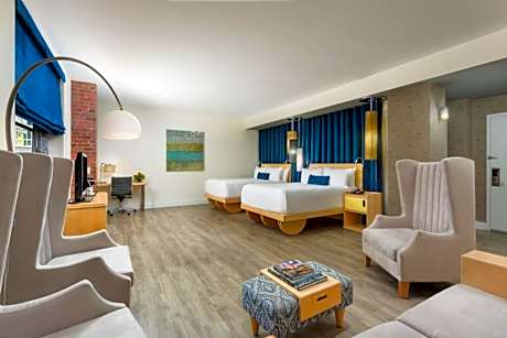 Junior Suite Two Queens