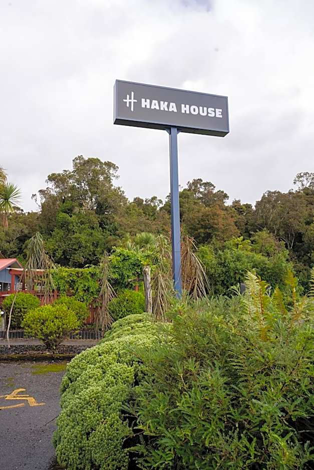 Haka House Franz Josef