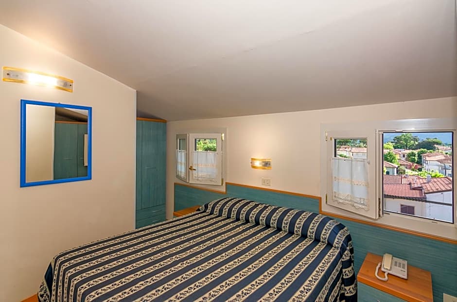 Hotel Apuana