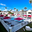 Cozy hotel with Super location near Disney
