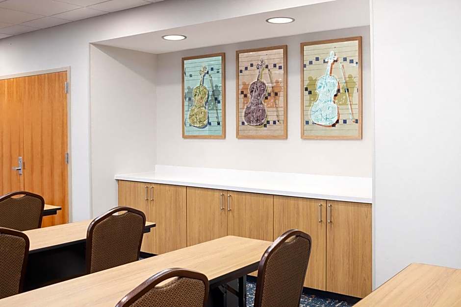 Hampton Inn & Suites Berkshires-Lenox