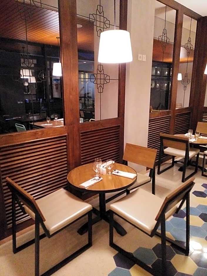 La Lucia Boutique Hotel by Prasanthi