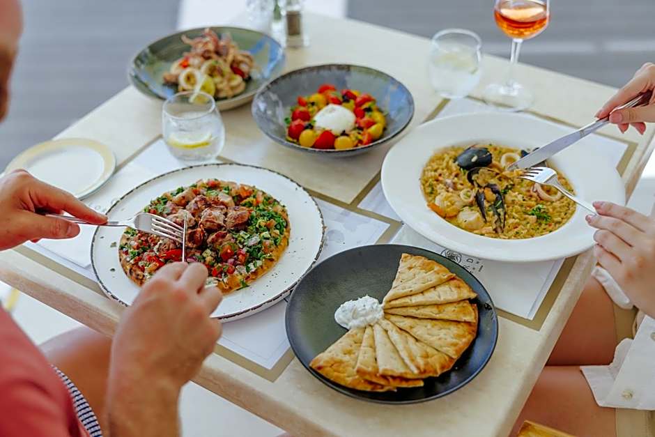 Lordos Beach Hotel & Spa