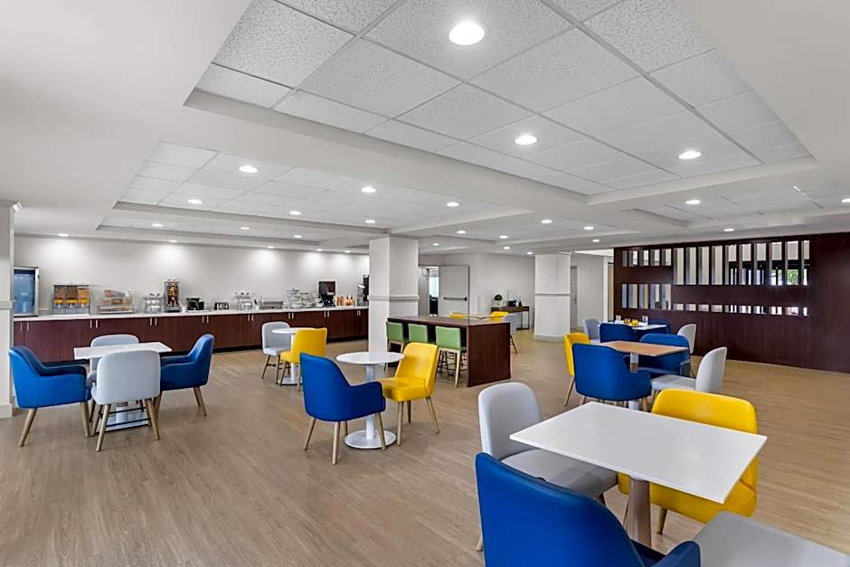 Comfort Suites Austin Airport