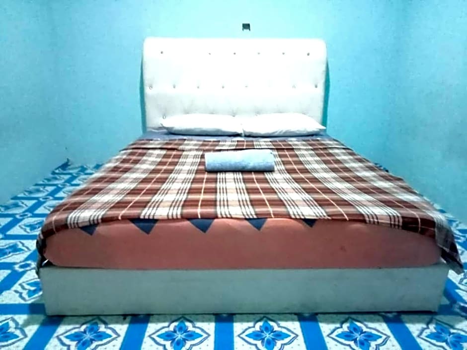 OYO HOME 90768 Flo Inn Motel