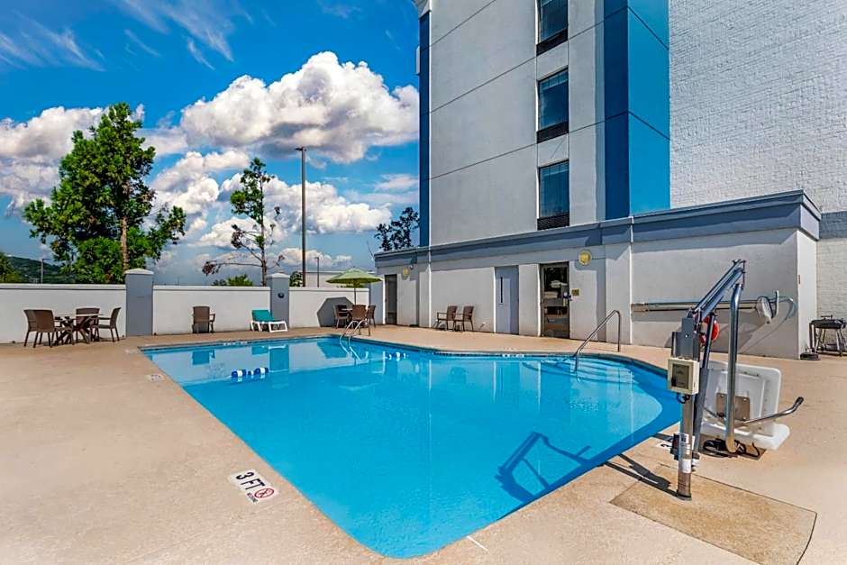 Comfort Inn Oak Ridge