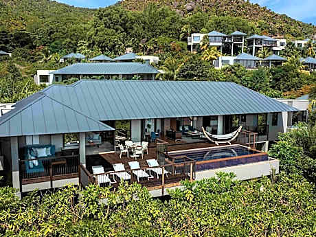 Two-Bedroom Villa with Pool and Ocean View