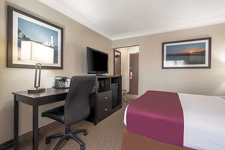 Best Western Little River Inn