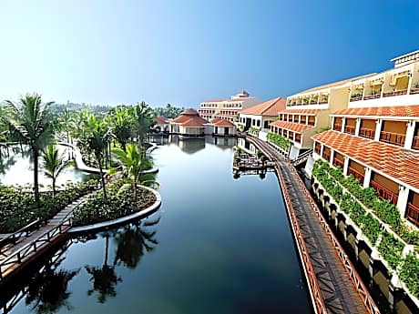 Bonjour Bonheur Ocean Spray