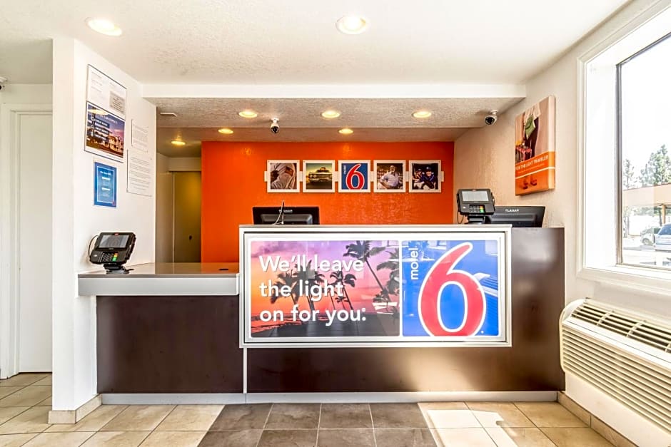 Motel 6-Anaheim, CA - Fullerton East