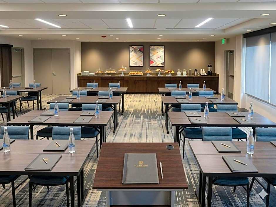 Four Points by Sheraton Rock Springs