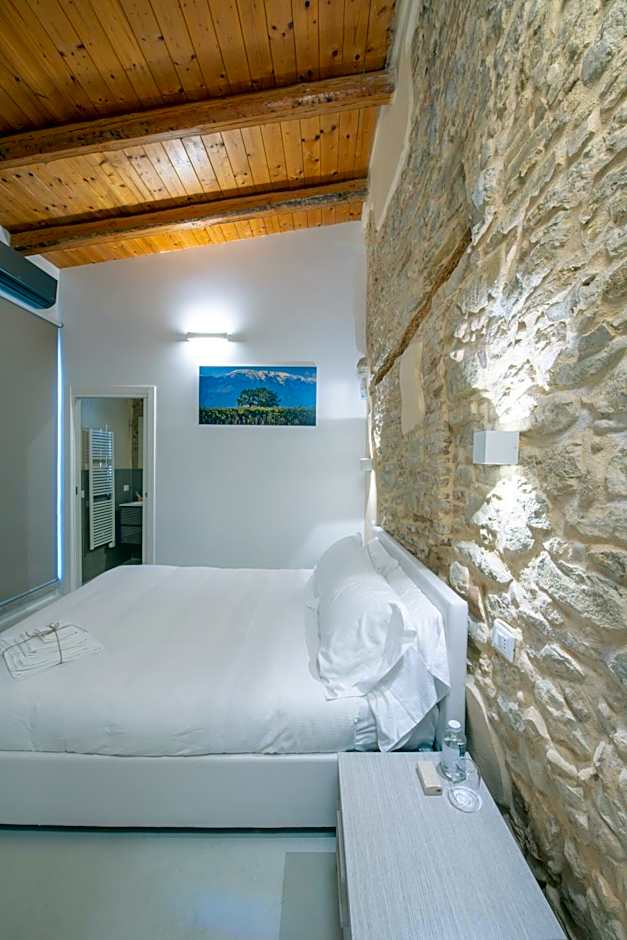 Borgo Baccile by Vini Fantini