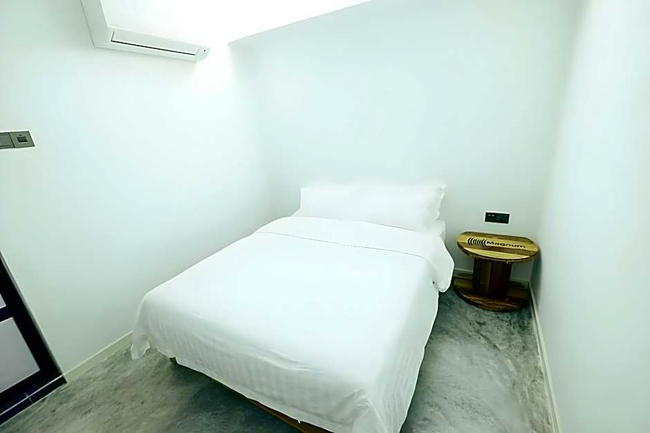 White Loft Hotel