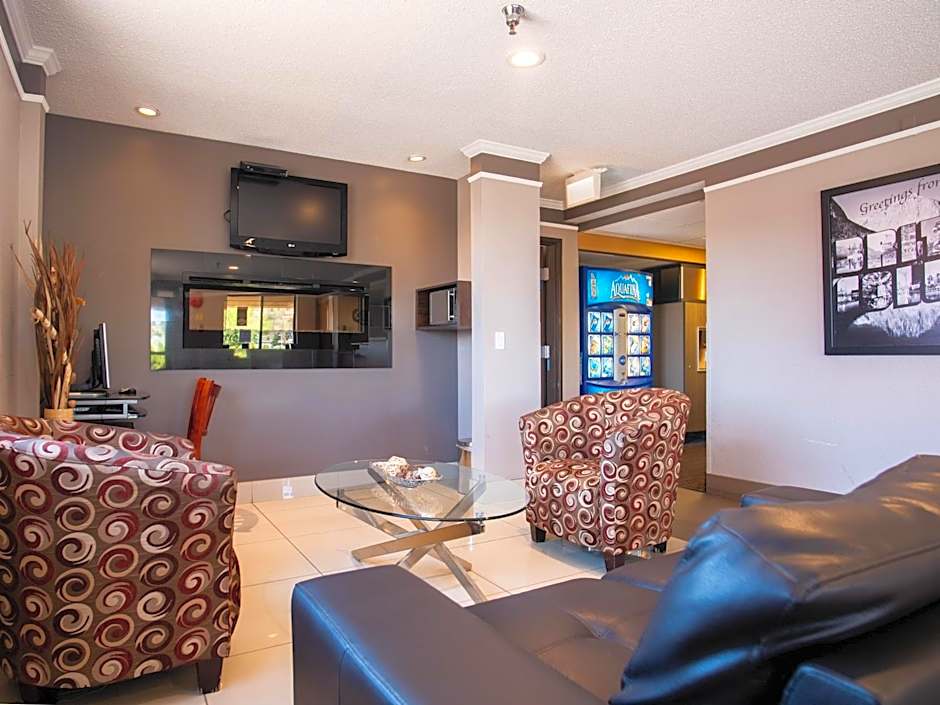 Super 8 by Wyndham Kamloops BC